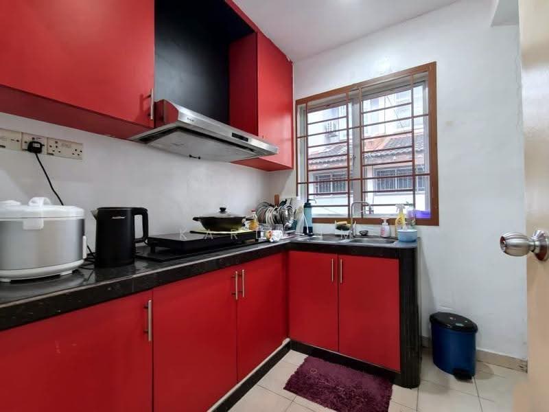 2-storey Terraced House for Sale in Bukit Indah (Iskandar Puteri (Nusajaya)) - Karl Lim - Kitchen - PropertyGuru.com.my