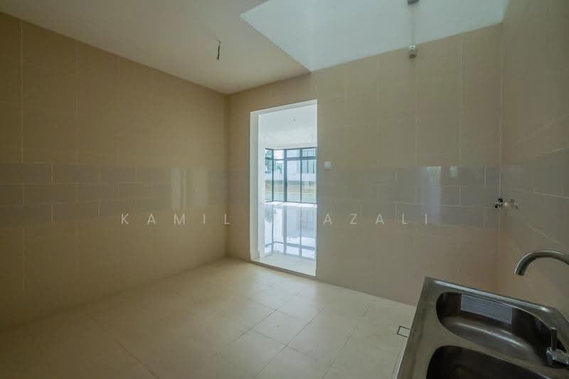 Semi-Detached House for Sale in Presint 12 (Putrajaya) - Kamil Ghazali - Kitchen - PropertyGuru.com.my