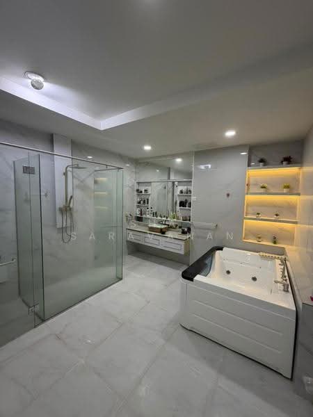 Bungalow House for Sale in Ampang Jaya (Ampang) - Sha Saravanan - Bathroom - PropertyGuru.com.my