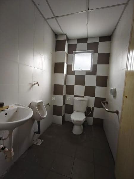 Shop for Rent in Ipoh (Perak) - Nick Chan - Bathroom - PropertyGuru.com.my