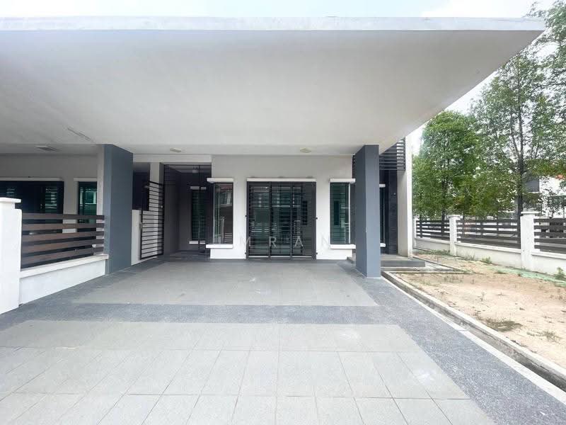 2-storey Terraced House for Sale in Kajang (Selangor) - Imran Ismadi - Exterior - PropertyGuru.com.my