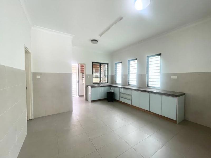 2-storey Terraced House for Sale in Kajang (Selangor) - Imran Ismadi - Kitchen - PropertyGuru.com.my