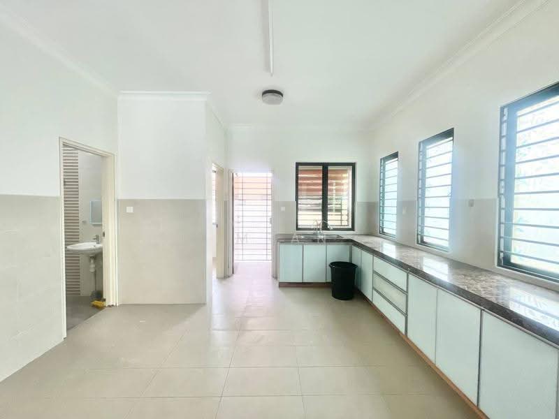 2-storey Terraced House for Sale in Kajang (Selangor) - Imran Ismadi - Kitchen - PropertyGuru.com.my