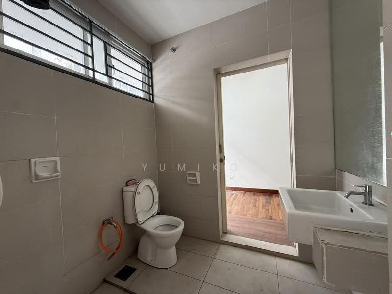 Rumah Teres 2.5-Tingkat untuk Dijual di Bandar Mahkota Cheras (Cheras) - Yumiko Kew - Bathroom - PropertyGuru.com.my