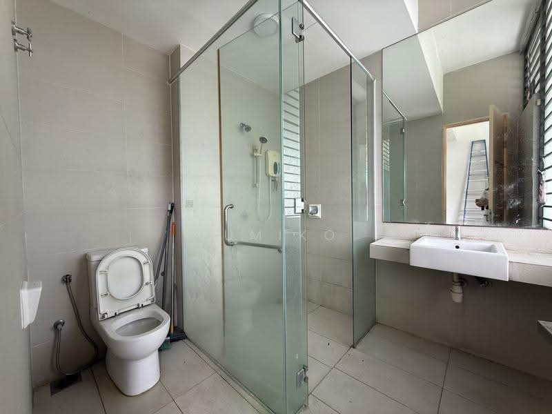 Rumah Teres 2.5-Tingkat untuk Dijual di Bandar Mahkota Cheras (Cheras) - Yumiko Kew - Bathroom - PropertyGuru.com.my