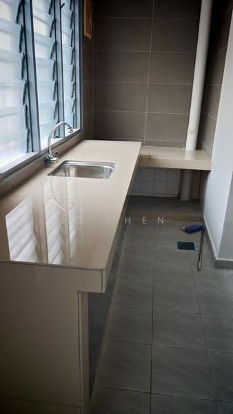 New kitchen top n floor