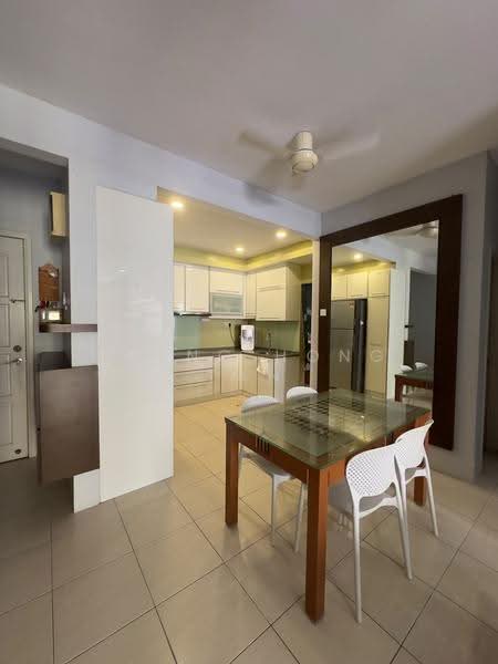 Kondominium untuk Dijual di Platinum Lake PV 10 - Zheng Hong Tan - Kitchen - PropertyGuru.com.my