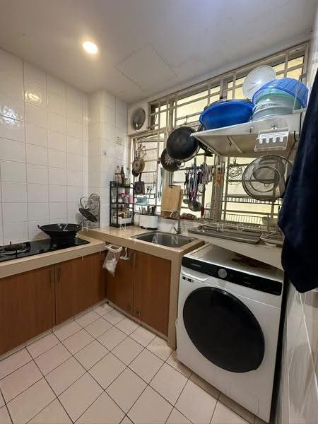 Kondominium untuk Dijual di Platinum Lake PV 10 - Zheng Hong Tan - Kitchen - PropertyGuru.com.my
