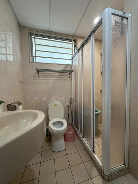 Kondominium untuk Dijual di Platinum Lake PV 10 - Zheng Hong Tan - Bathroom - PropertyGuru.com.my
