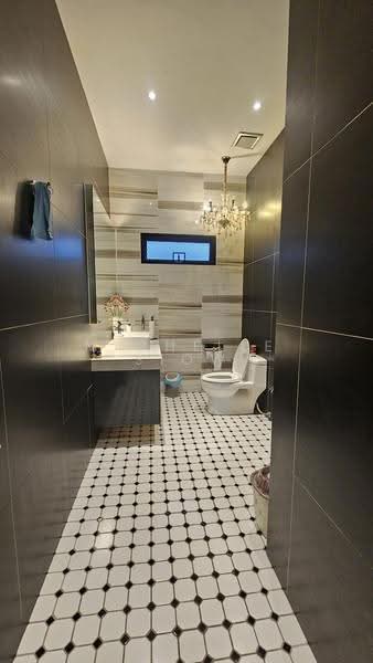 3-storey Terraced House for Sale in Taman Juara Jaya (Cheras) - Michelle Siow - Bathroom - PropertyGuru.com.my