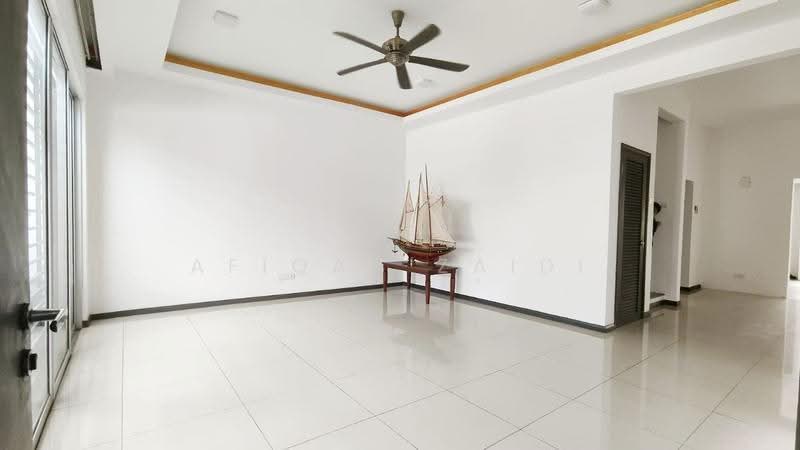 Rumah Teres 2-Tingkat untuk Dijual di Alam Impian (Shah Alam) - Afiqah zaidi - Living Room - PropertyGuru.com.my
