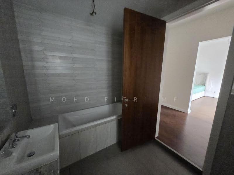 Bungalow House untuk Dijual di Mont Kiara (Kuala Lumpur) - Mohd Fitri MF - Bathroom - PropertyGuru.com.my