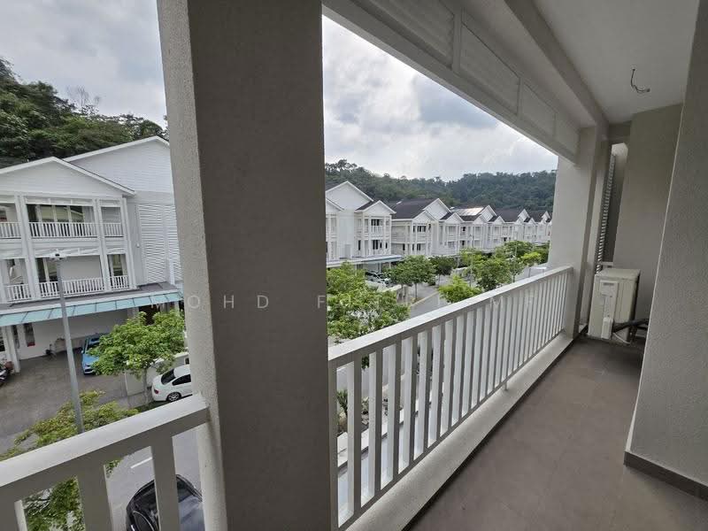 Bungalow House untuk Dijual di Mont Kiara (Kuala Lumpur) - Mohd Fitri MF - Balcony - PropertyGuru.com.my