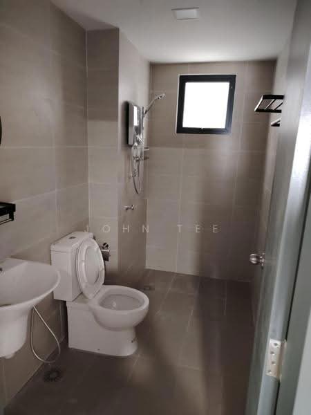 Kediaman Servis untuk Disewa di TRIO By Setia - John Tee - Bathroom - PropertyGuru.com.my