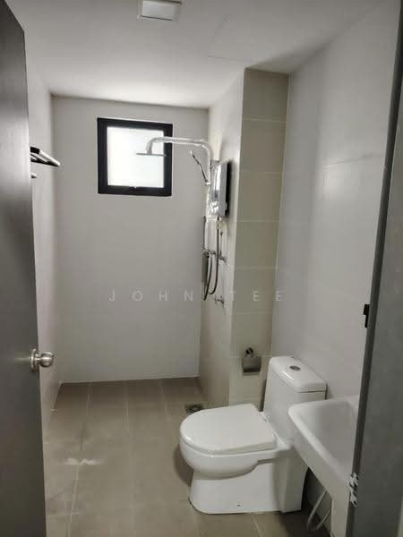Kediaman Servis untuk Disewa di TRIO By Setia - John Tee - Bathroom - PropertyGuru.com.my