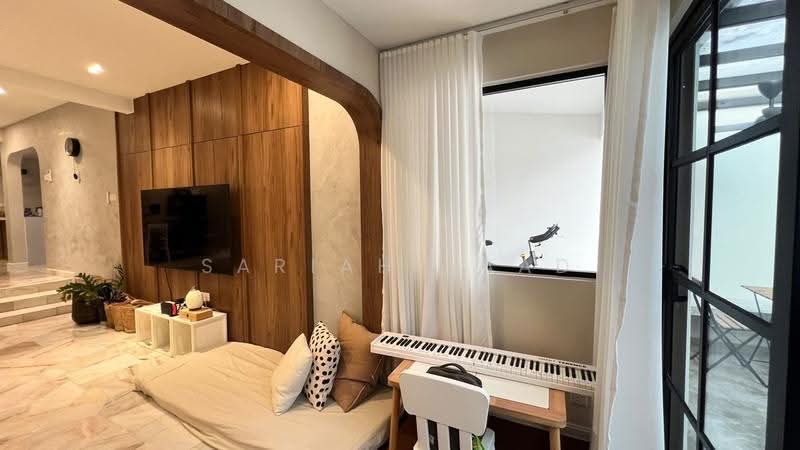 2-storey Terraced House for Sale in Taman Melawati (Ulu Kelang) - Sariah Saad - Living Room - PropertyGuru.com.my