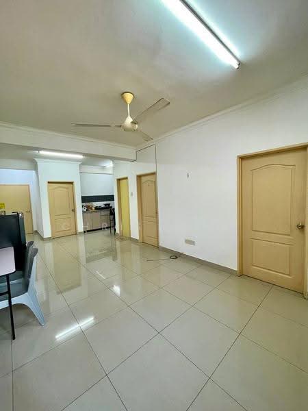 Pangsapuri untuk Disewa di Residensi Melor - Chris Choo - Living Room - PropertyGuru.com.my