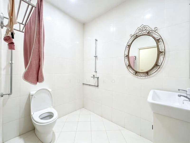 Rumah Teres 2-Tingkat untuk Dijual di Bandar Mahkota Cheras (Cheras) - Yumiko Kew - Bathroom - PropertyGuru.com.my