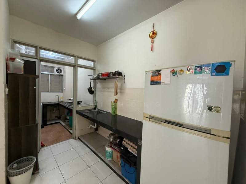 Kondominium untuk Disewa di Platinum Lake PV 13 - Zhi Hong Loh - Kitchen - PropertyGuru.com.my