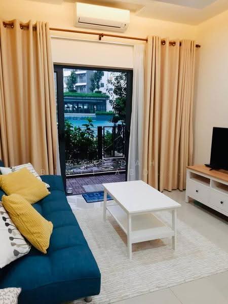 Kediaman Servis untuk Dijual di Suria Residence - Rafedah Binti Abdul Aziz - Living Room - PropertyGuru.com.my