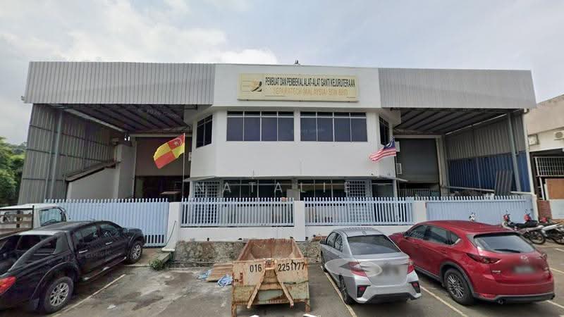 Kilang untuk Dijual di Serdang (Seri Kembangan) - Natalie Loke - Exterior - PropertyGuru.com.my