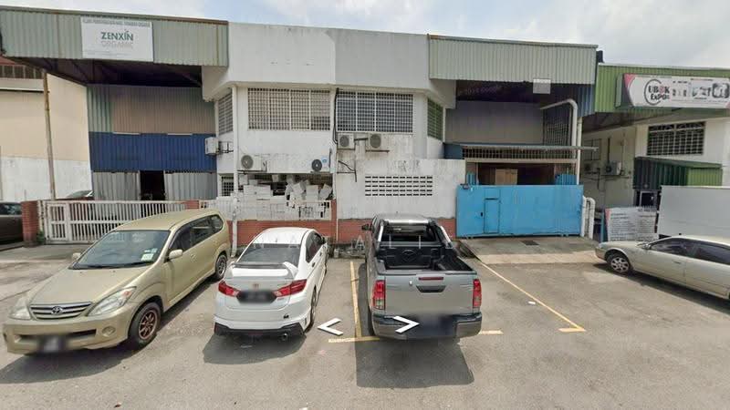 Kilang untuk Dijual di Serdang (Seri Kembangan) - Natalie Loke - Exterior - PropertyGuru.com.my