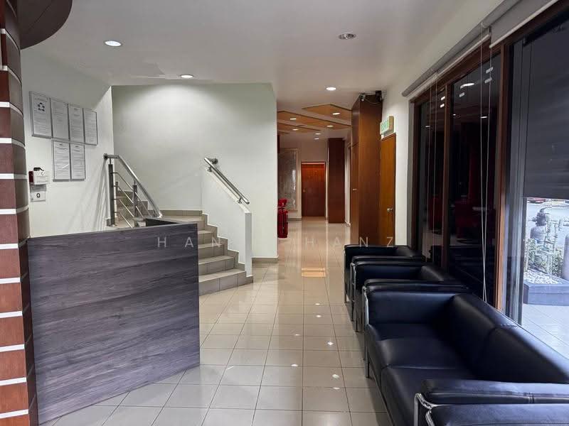 Kedai untuk Dijual di Shah Alam (Selangor) - Hanif Hanz - Entrance - PropertyGuru.com.my