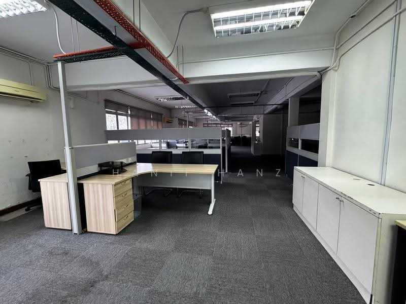 Kedai untuk Dijual di Shah Alam (Selangor) - Hanif Hanz - Interior - PropertyGuru.com.my