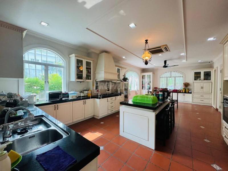 Bungalow House untuk Dijual di SS19 (Subang Jaya) - Fatin Azemi - Kitchen - PropertyGuru.com.my