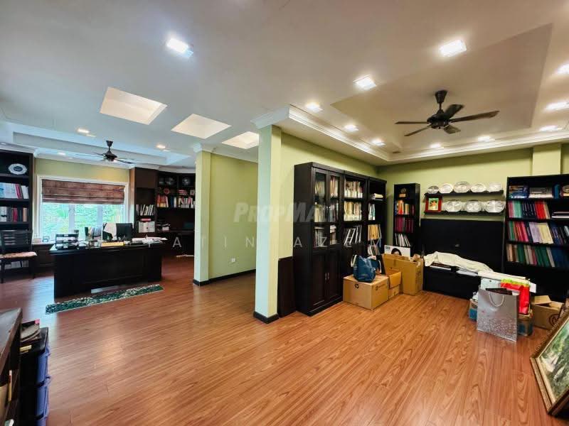 Bungalow House untuk Dijual di SS19 (Subang Jaya) - Fatin Azemi - Study - PropertyGuru.com.my