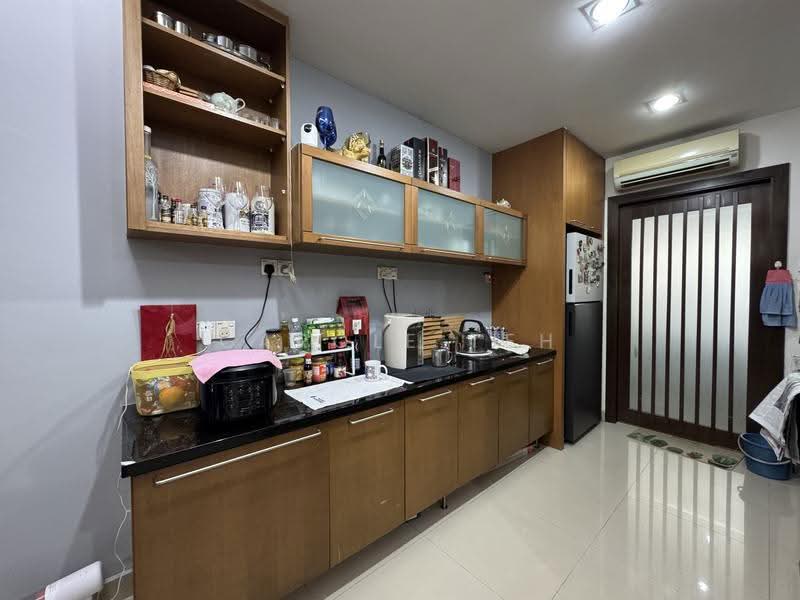 Rumah Teres 2-Tingkat untuk Dijual di Taman Overseas Union (Taman Oug) (Jalan Klang Lama (Old Klang Road)) - Carole Teh - Kitchen - PropertyGuru.com.my
