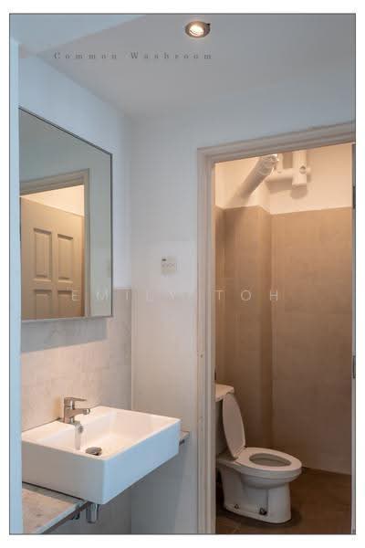 Kondominium untuk Disewa di Menara Alpha - EMILY TOH - Bathroom - PropertyGuru.com.my
