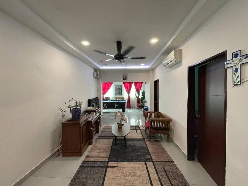 2-storey Terraced House for Sale in Taman Kelana Idaman (Ara Damansara) - Afiqah zaidi - Living Room - PropertyGuru.com.my