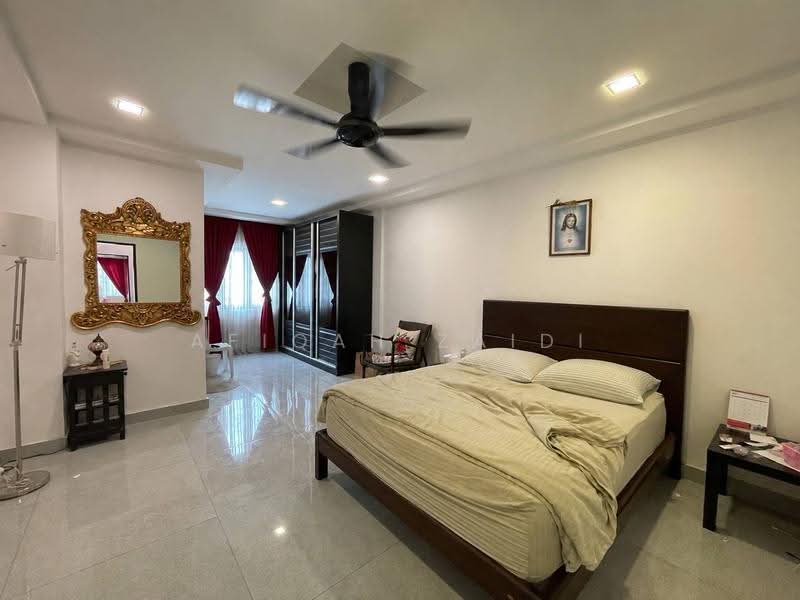 2-storey Terraced House for Sale in Taman Kelana Idaman (Ara Damansara) - Afiqah zaidi - Bedroom - PropertyGuru.com.my