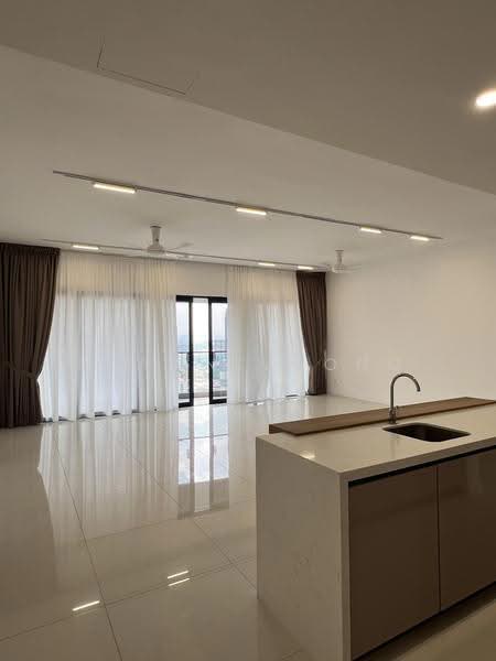 Kondominium untuk Dijual di Setia Sky Seputeh - Shawn Voong - Living Room - PropertyGuru.com.my