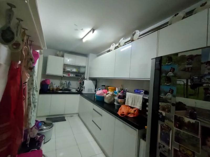 Kondominium untuk Disewa di Alpha Villa - Elisa . - Kitchen - PropertyGuru.com.my