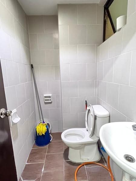 Kediaman Servis untuk Disewa di Saville Residence - Kerry Tam - Bathroom - PropertyGuru.com.my