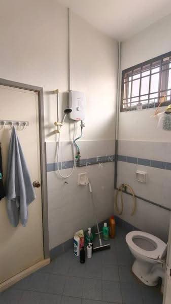 2-storey Terraced House for Sale in Taman Nusa Bestari (Iskandar Puteri (Nusajaya)) - Vivien Keck - Bathroom - PropertyGuru.com.my