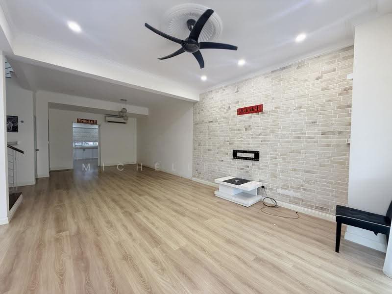 Rumah Teres 2-Tingkat untuk Dijual di Sering Ukay (Ampang) - Michelle Siow - Living Room - PropertyGuru.com.my
