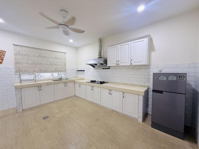 Rumah Teres 2-Tingkat untuk Dijual di Sering Ukay (Ampang) - Michelle Siow - Kitchen - PropertyGuru.com.my