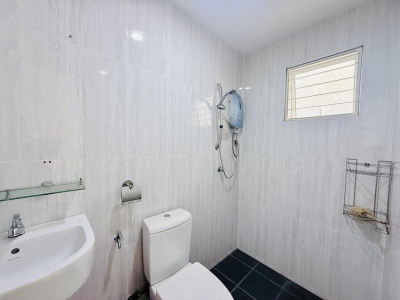 Rumah Teres 2-Tingkat untuk Dijual di Sering Ukay (Ampang) - Michelle Siow - Bathroom - PropertyGuru.com.my