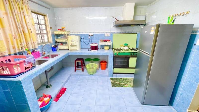 2-storey Terraced House for Sale in Taman Koperasi Polis (Batu Caves) - Abid Sabarudin - Kitchen - PropertyGuru.com.my