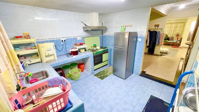 2-storey Terraced House for Sale in Taman Koperasi Polis (Batu Caves) - Abid Sabarudin - Kitchen - PropertyGuru.com.my