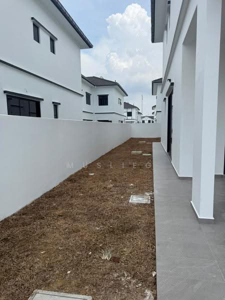 Rumah Kluster untuk Disewa di Taman Ekoflora (Johor Bahru) - Muslieg . - Exterior - PropertyGuru.com.my