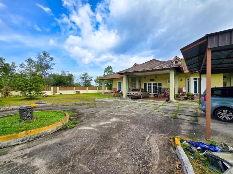 Bungalow House for Sale in Bukit Beruntung (Selangor) - Zann Fauzan - PropertyGuru.com.my