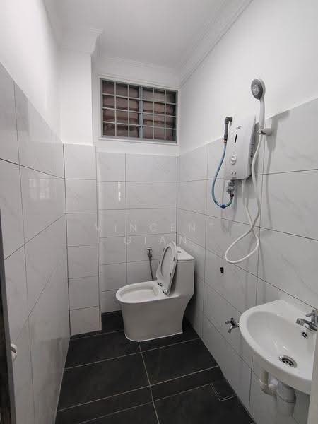 2-storey Terraced House for Rent in Taman Molek (Johor Bahru) - Vincent Gian - PropertyGuru.com.my