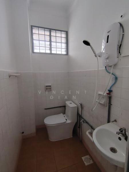 2-storey Terraced House for Rent in Taman Molek (Johor Bahru) - Vincent Gian - PropertyGuru.com.my
