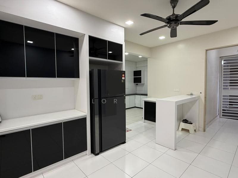 Kondominium untuk Disewa di The LIGHT COLLECTION II - Loren Jia Ying - Kitchen - PropertyGuru.com.my