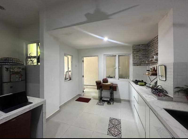 Semi-Detached House for Sale in Damansara Legenda (Petaling Jaya) - Elaine Kow - Kitchen - PropertyGuru.com.my