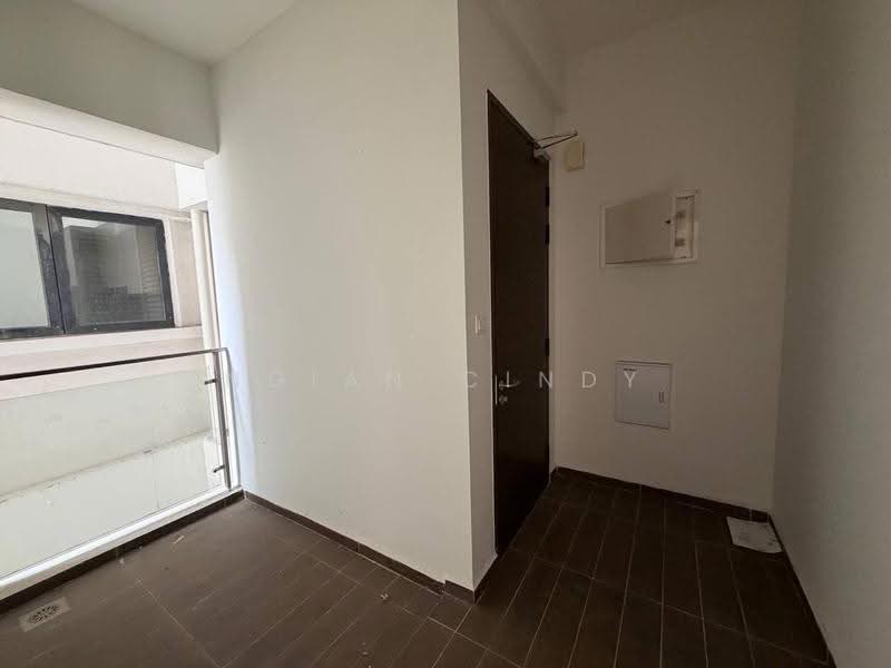 Pangsapuri untuk Dijual di Bay Point @ Country Garden Danga Bay - Ngian Cindy - Entrance - PropertyGuru.com.my